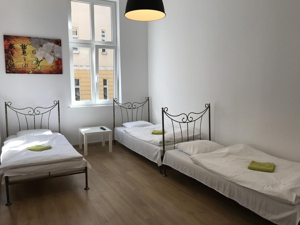 Green Hostel Poznań Buitenkant foto